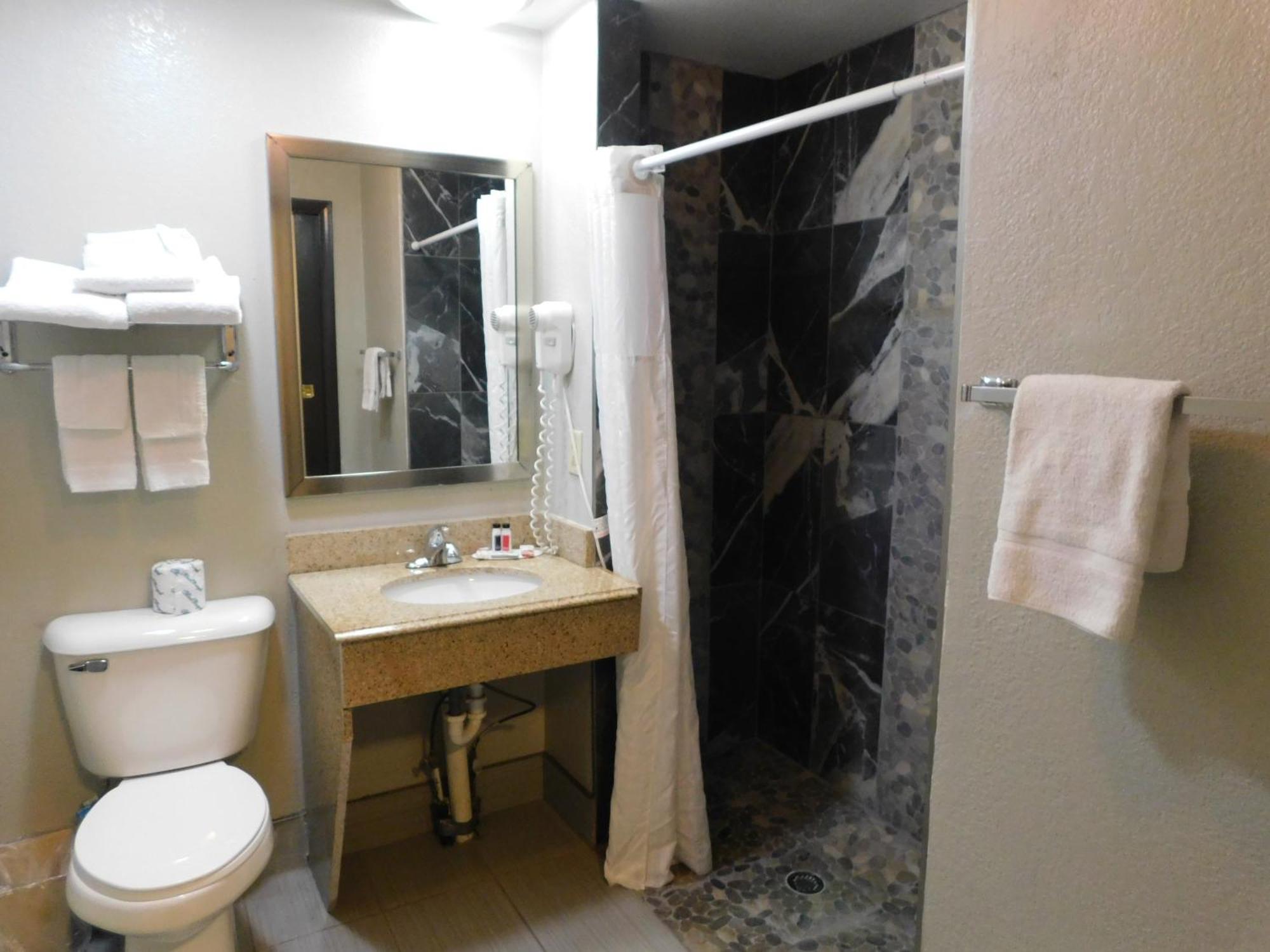 Standard Room, 2 Queen Beds, Accessible, Non Smoking