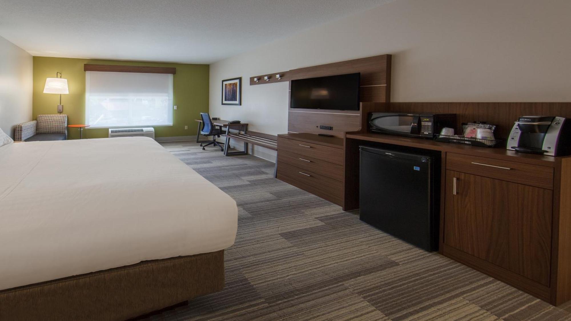 Standard King Room