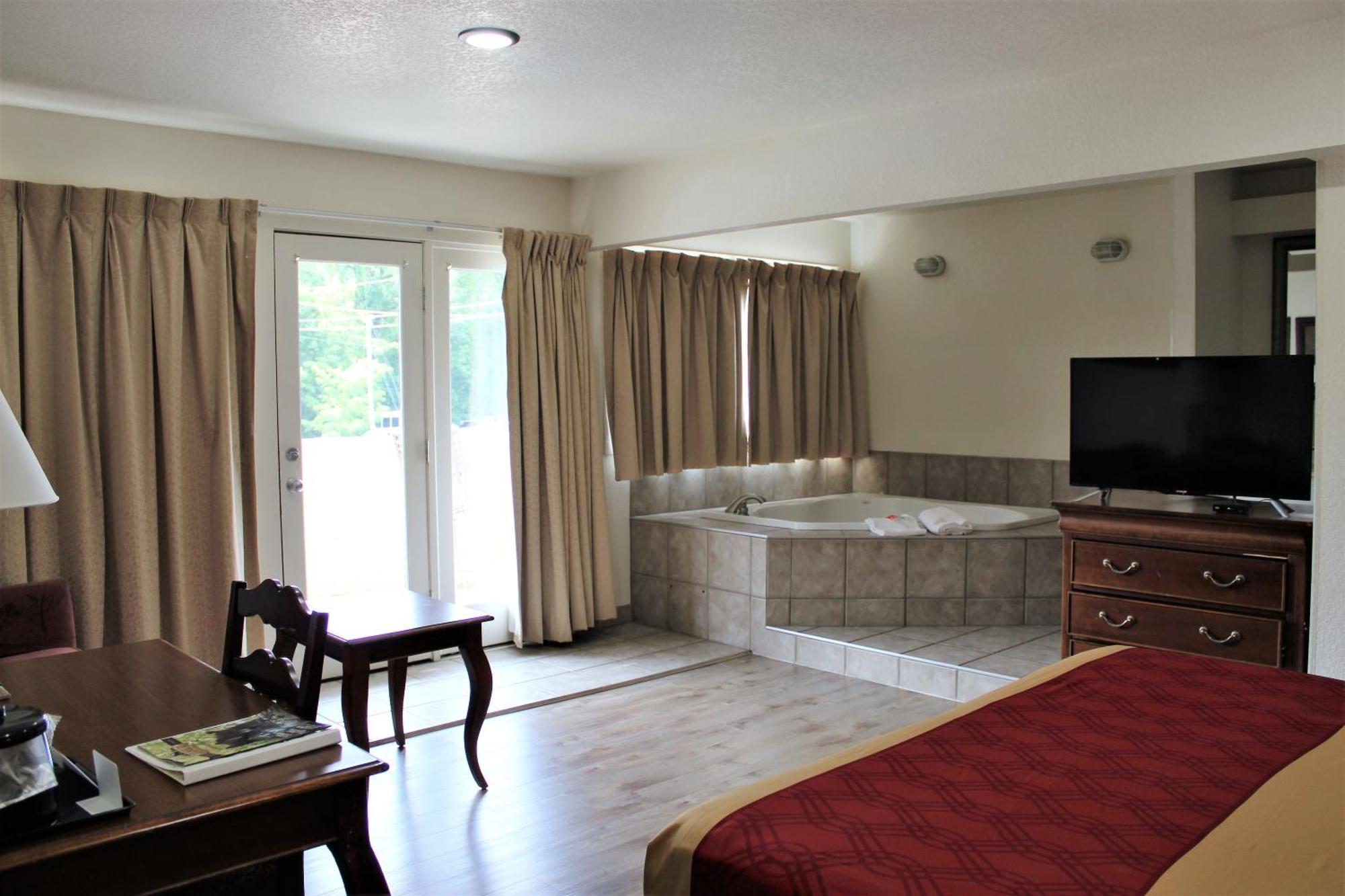 King Suite Two King Beds Non smoking