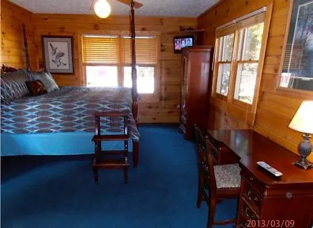 Mountain Shadows Resort-1