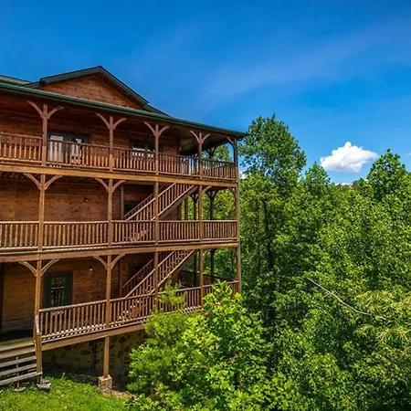 Theater! Pool Table! & Hot Tub! - Bearskin Lodge-3