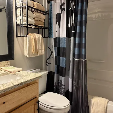 Oak Square Rentals-3