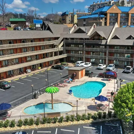 Crossroads Inn & Suites-3